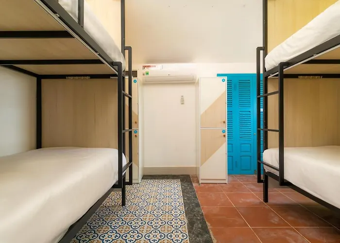 Dormitory Room Mixed
